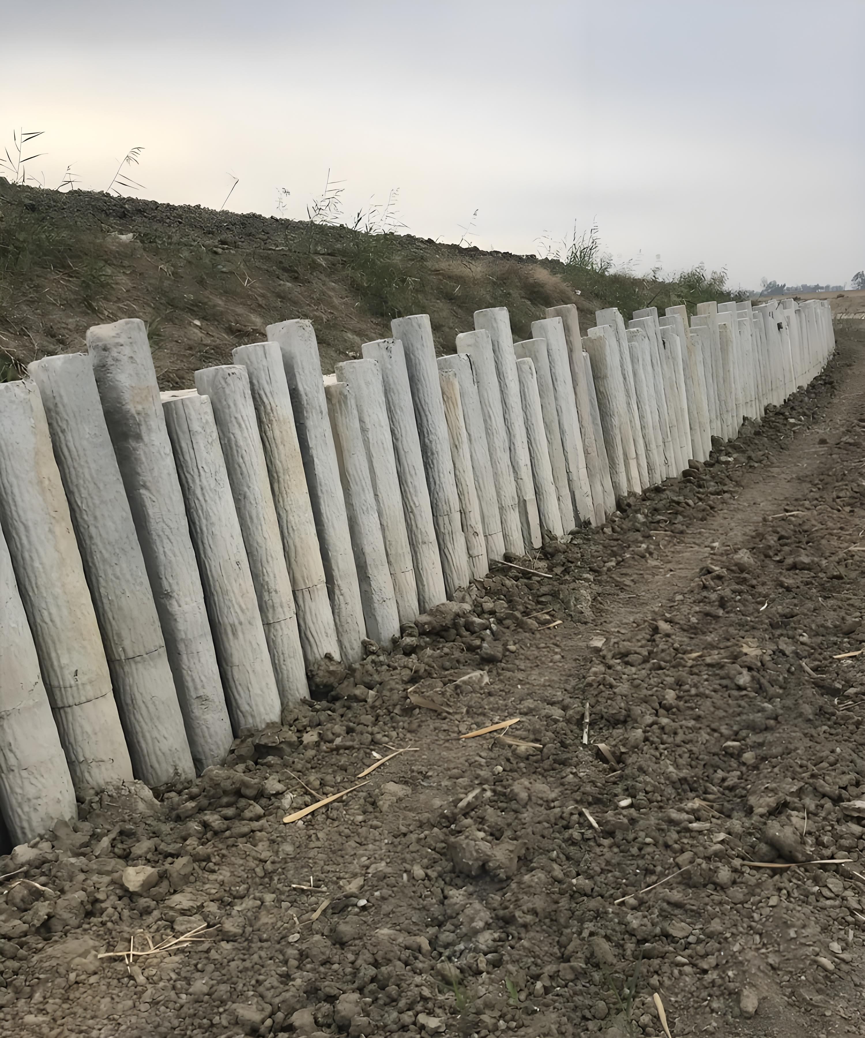 水泥樁批發(fā)廠家泓樺錦嘉-混凝土圓樁施工的配筋要求是什么？