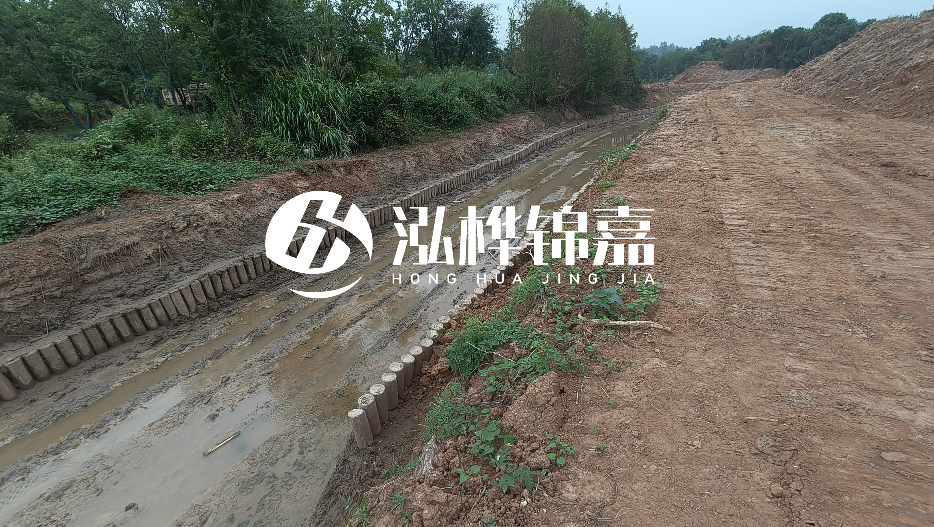 水泥仿木樁施工隊泓樺錦嘉 - 河道仿木樁的高度需要超出水位多少？